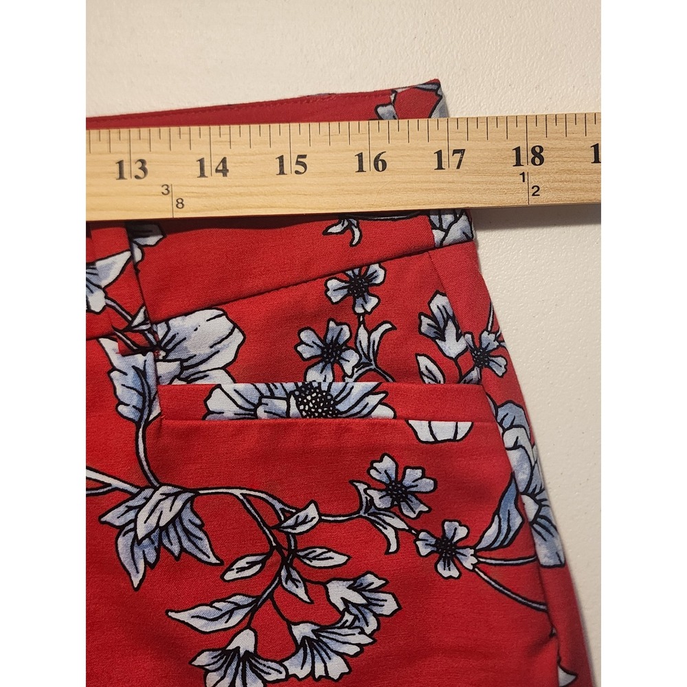 Roz & Ali Red Floral Ankle Pants Women Petite 12P Cotton Stretch Slacks - Picture 6 of 7
